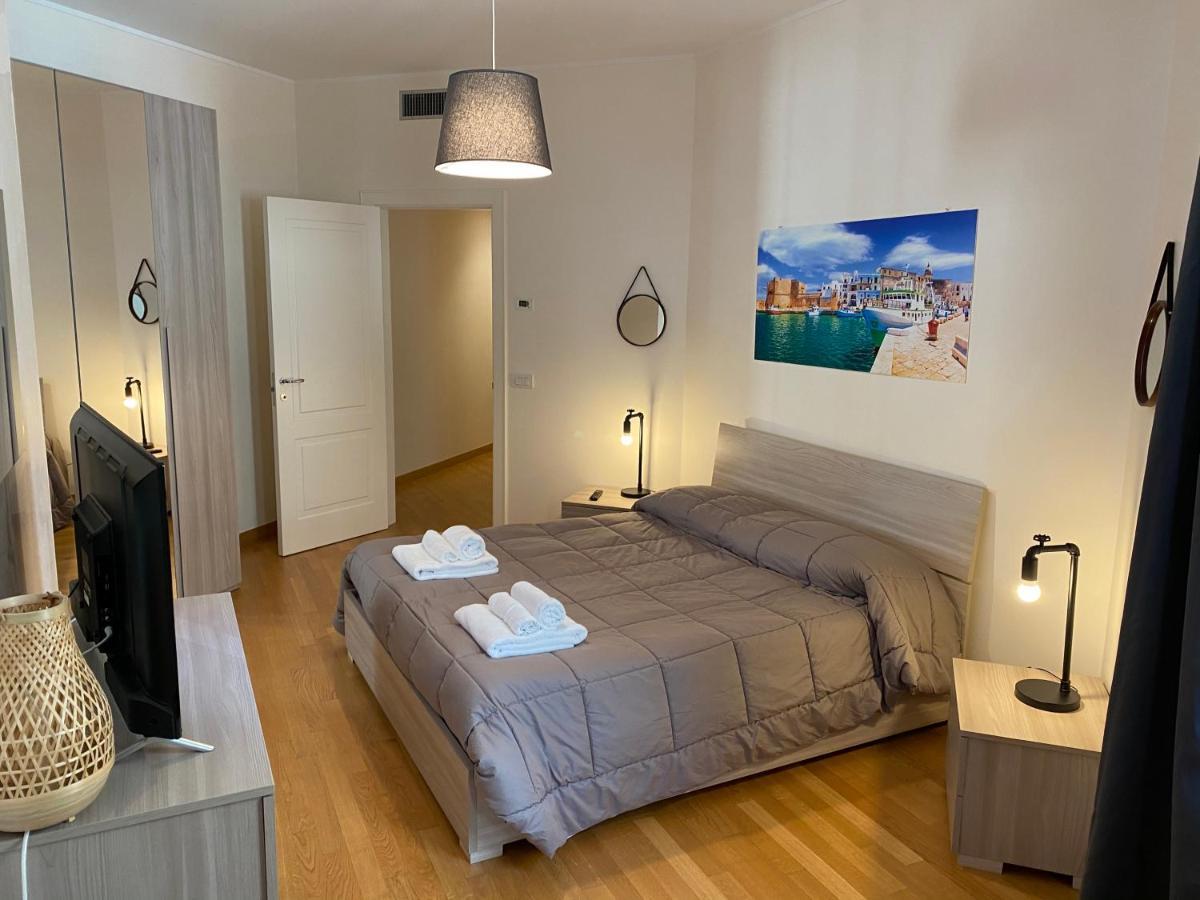 Berga Exclusive Suite 5 Bari Exteriör bild