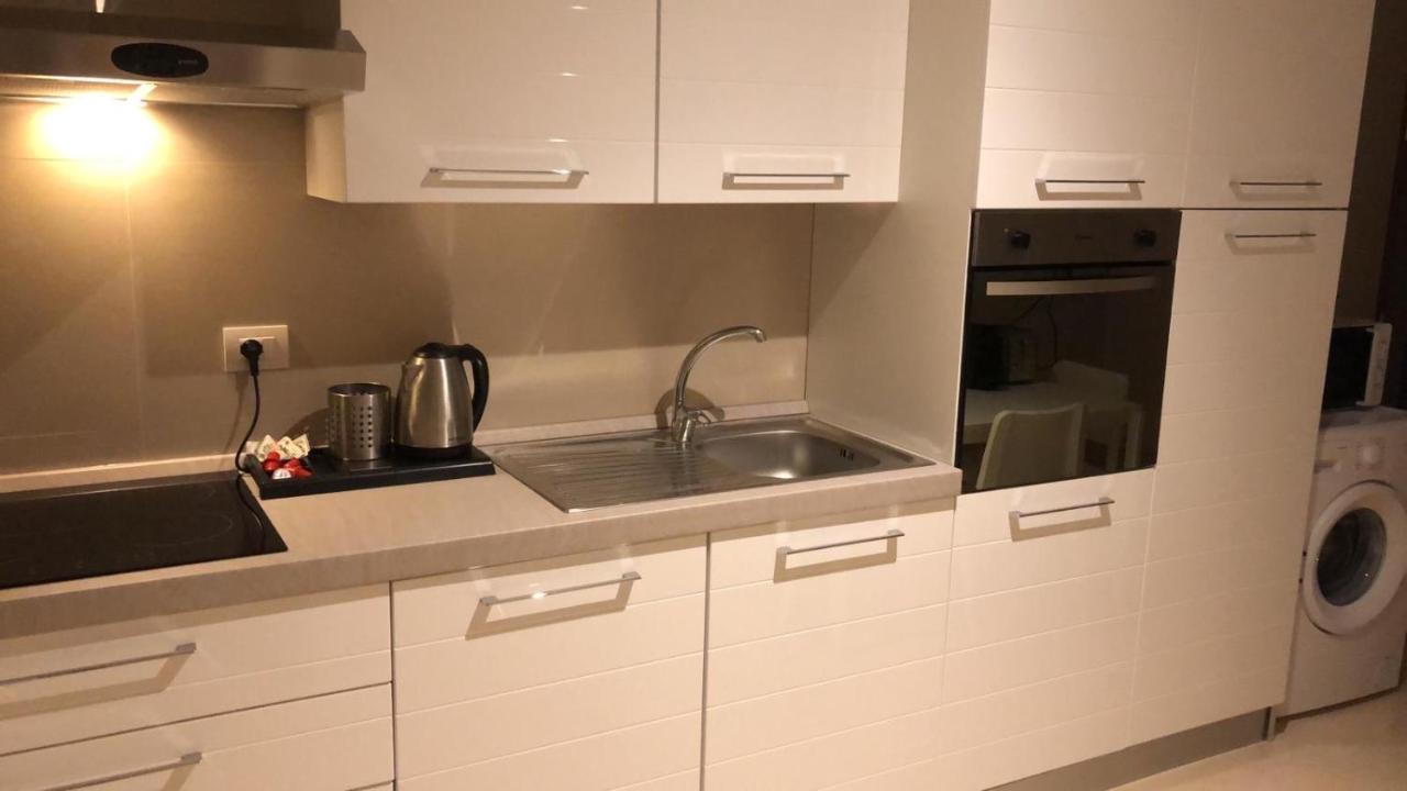 Berga Exclusive Suite 5 Bari Exteriör bild