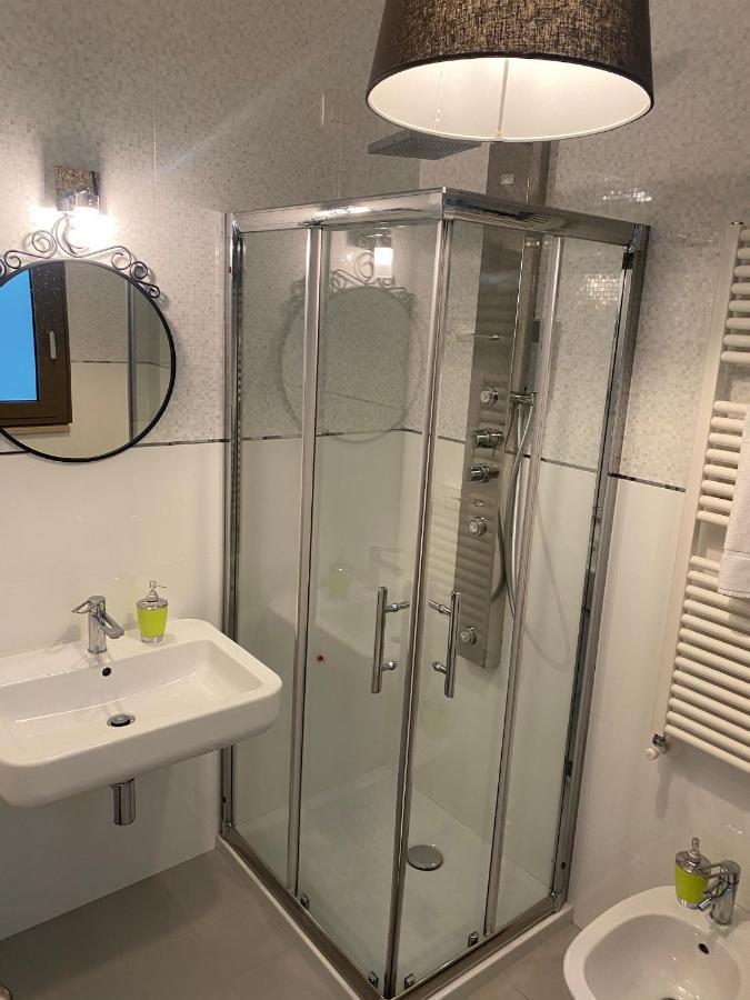 Berga Exclusive Suite 5 Bari Exteriör bild